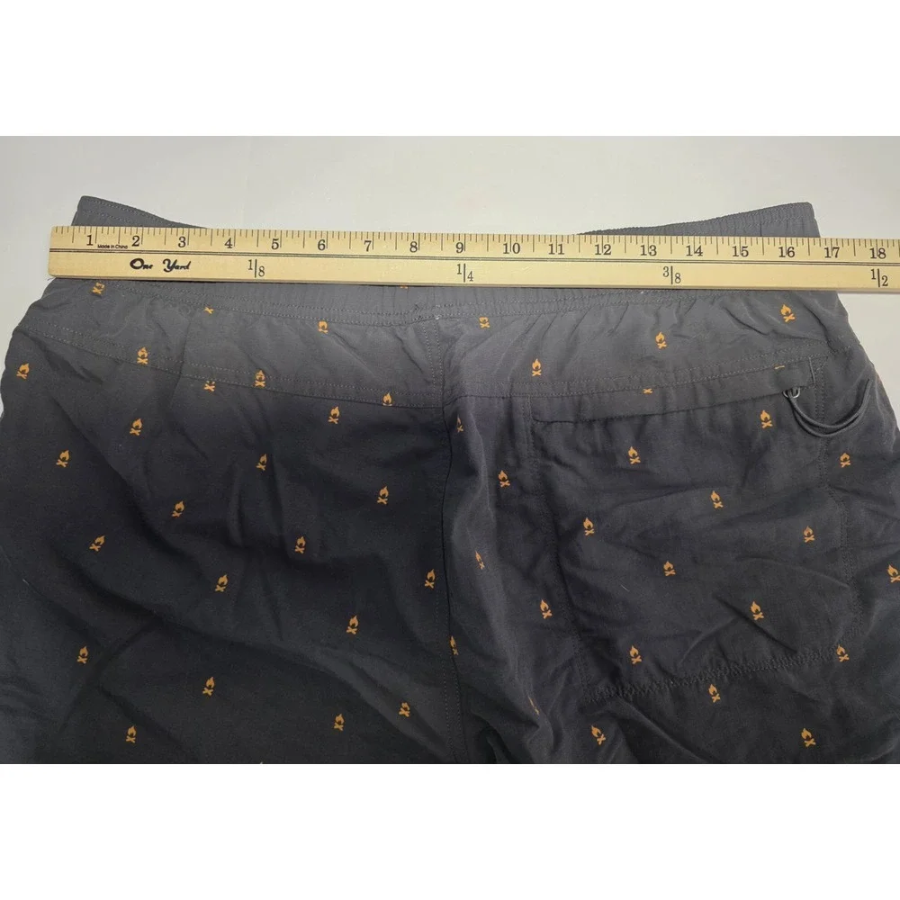 The North Face Mens Size‎ L Mesh Lined Campfire Print Short